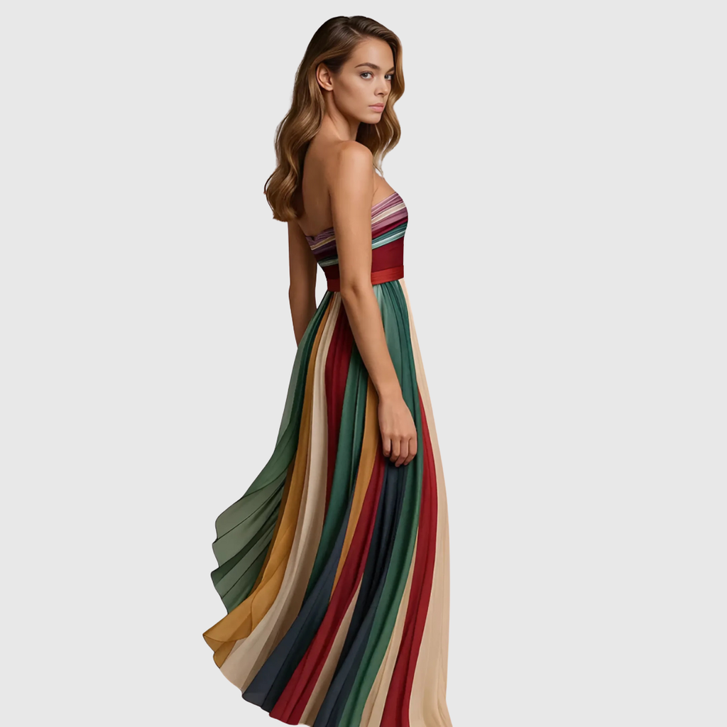 Isola Chic Long Dress with Elegant Details - view 6
