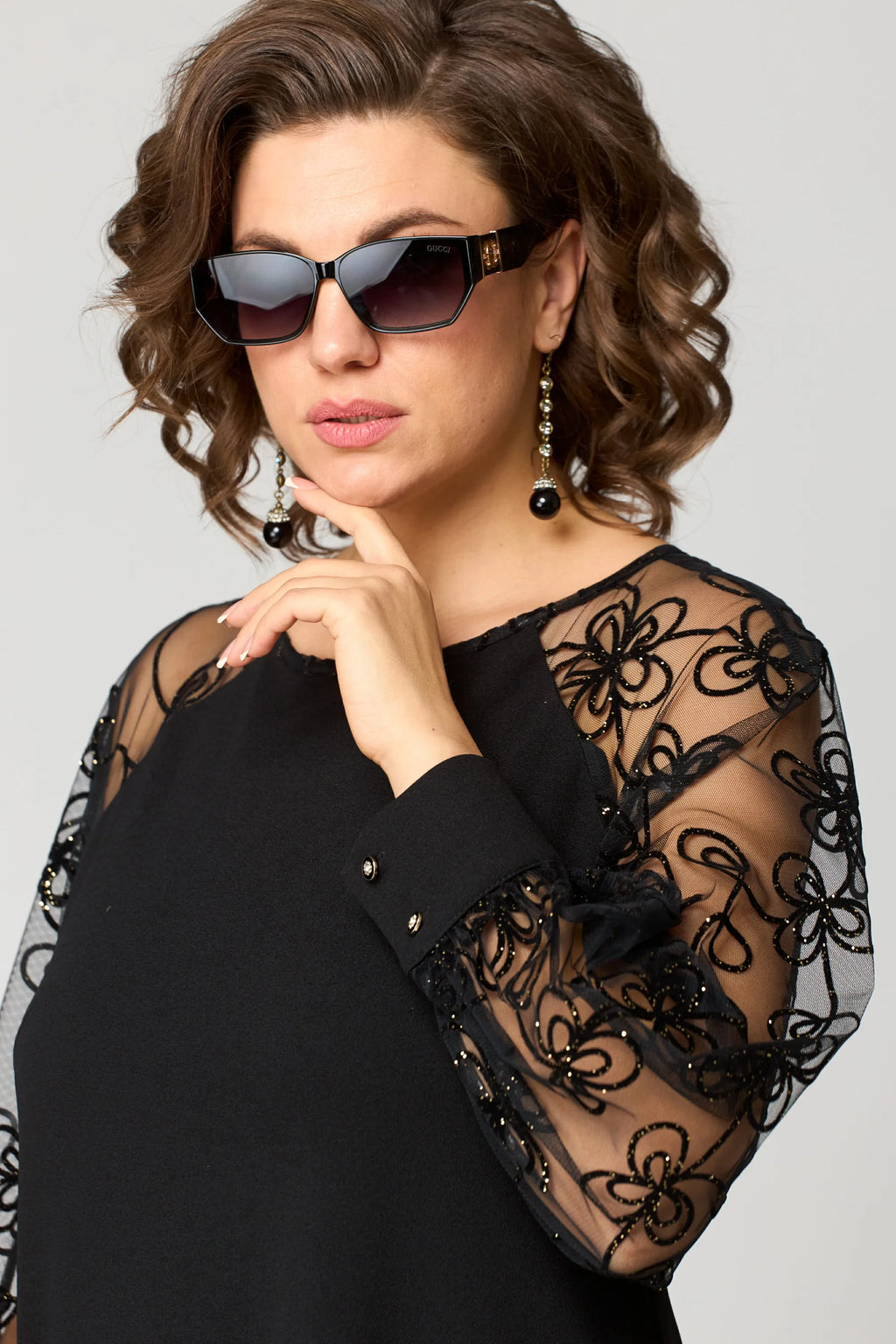 Edris Elegant Lace Dress - view 3