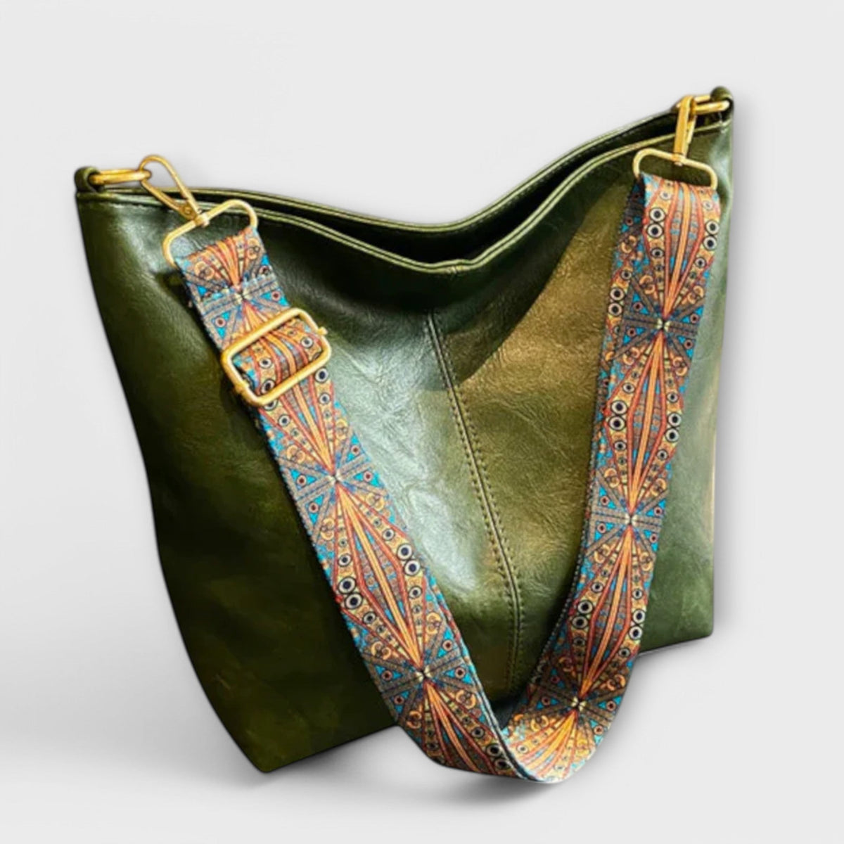 Agatha Vintage-Inspired Bag product photo 4