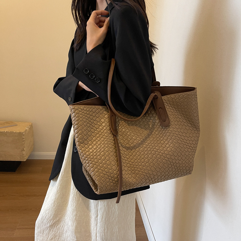Arden Woven Tote product photo 5