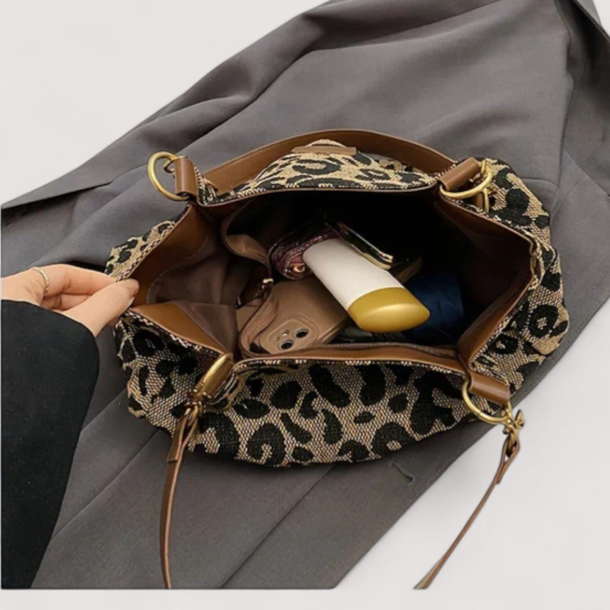 Levrier Leopard Canvas Tote product photo 4