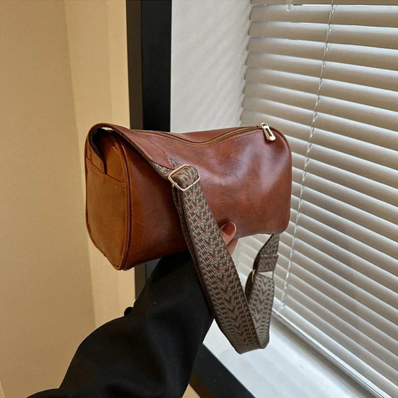 Florence Everyday Crossbody Bag product photo 3